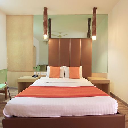 Purple Inn Boutique Hotel Майсуру Екстер'єр фото